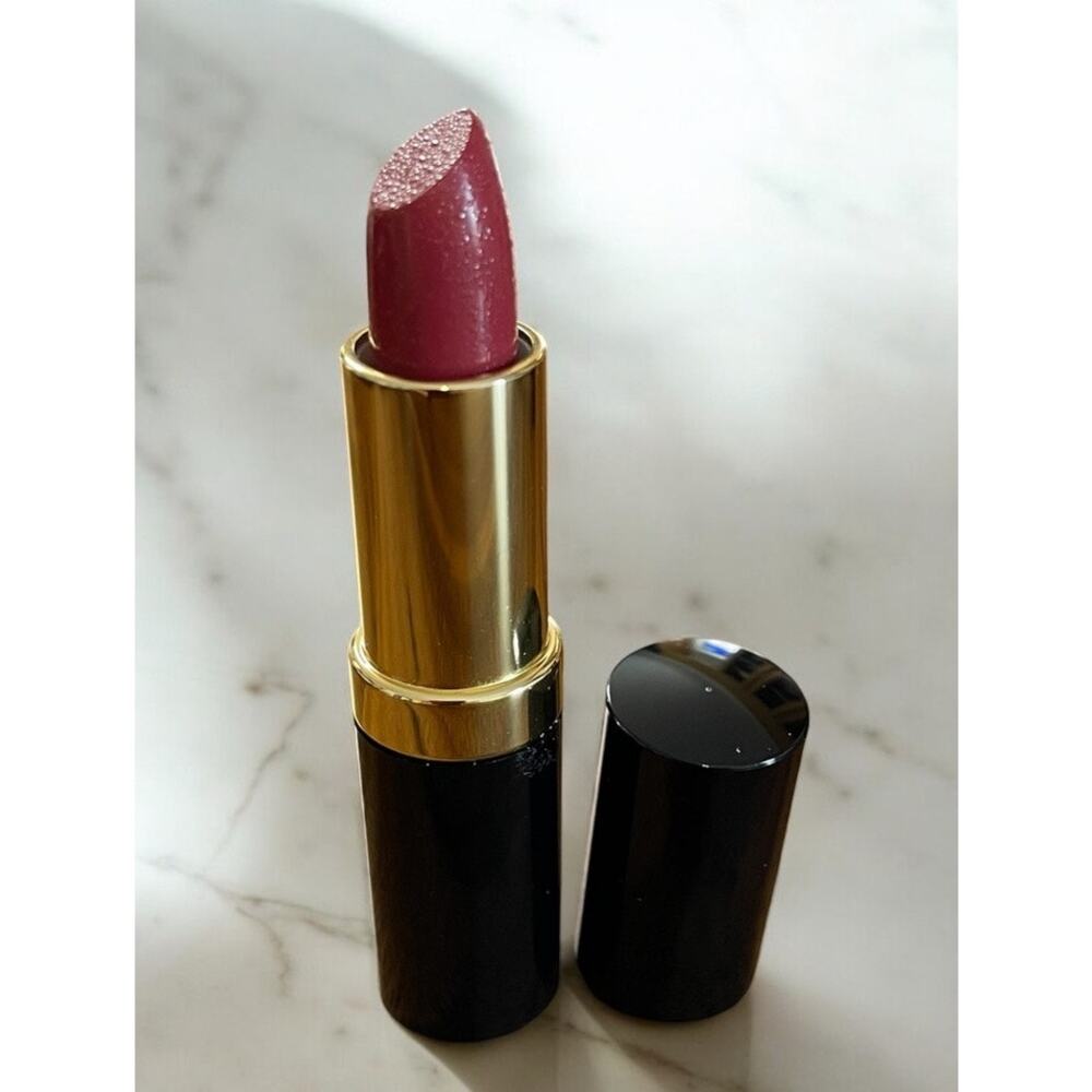 Signature A Club Lipstick Lip Color Shade #46 New Discontinued .12 oz